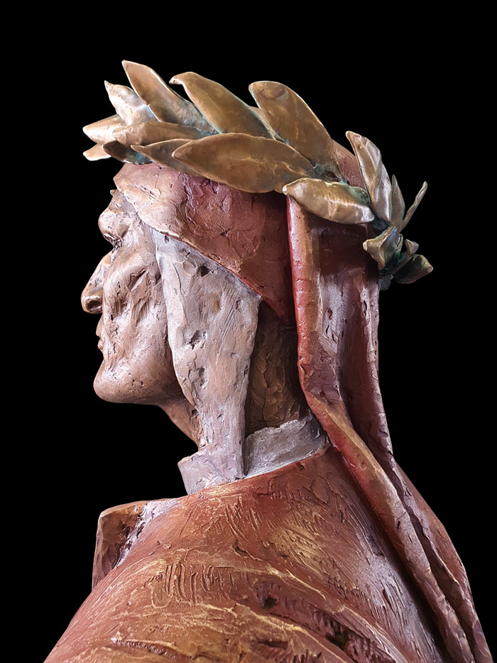 dettaglio statua in bronzo